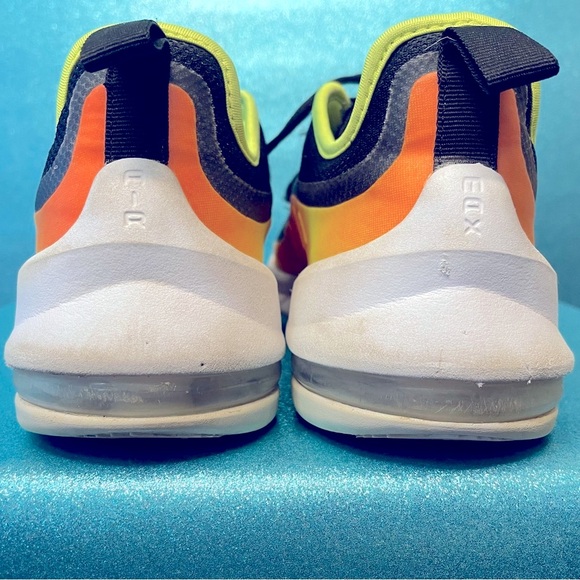 NIKE AIR MAX Cool Colors. GUC. UNISEX: Women’s Sz 8, Men’s 6.5 - Picture 5 of 7